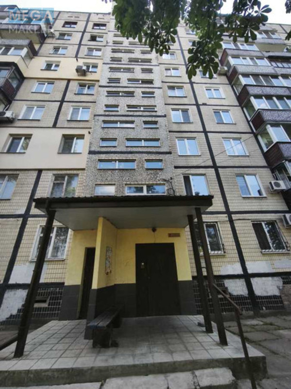Продаж 2 кімнатної квартири (45/28/8), 4 пов. 9 пов. будинку, <a class="location-link" href="/dnepropetrovsk/" title="Недвижимость Дніпра">Дніпро</a>, Набережна заводська (изображение 1)