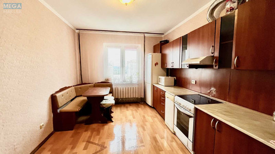 Оренда 1 кімнатної квартири, <a class="location-link" href="/kiev/" title="Недвижимость Київ">Київ</a>, <a class="location-link" href="/kiev/darnickij/" title="Недвижимость Дарницький район">Дарницький р-н</a>, Урлівська вул., 19 (изображение 1)