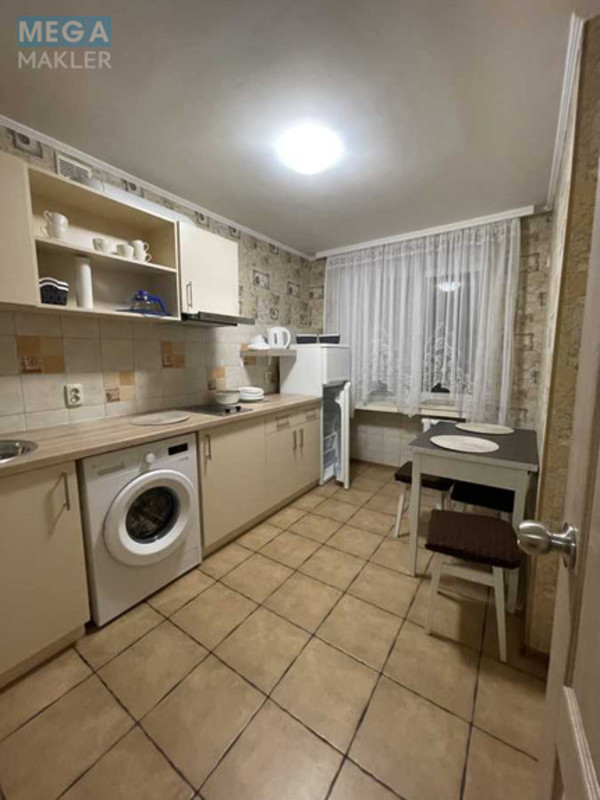 Оренда 1 кімнатної квартири, <a class="location-link" href="/kiev/" title="Недвижимость Київ">Київ</a>, <a class="location-link" href="/kiev/dneprovskij/" title="Недвижимость Дніпровський район">Дніпровський р-н</a>, Дмитрия Багалия ул., 8а (изображение 1)