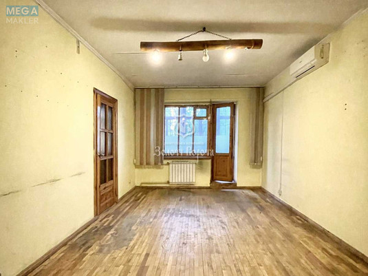 Продаж 5 кімнатної квартири (101/68/9,5), 1 пов. 9 пов. будинку, <a class="location-link" href="/kiev/" title="Недвижимость Київ">Київ</a>, <a class="location-link" href="/kiev/goloseevskij/" title="Недвижимость Голосіївський район">Голосіївський р-н</a>, Васильківська вул., 38 (изображение 1)