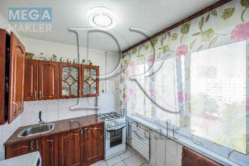 Продаж 3 кімнатної квартири (63/42/8), 8 пов. 9 пов. будинку, <a class="location-link" href="/kiev/" title="Недвижимость Київ">Київ</a>, <a class="location-link" href="/kiev/svyatoshinskij/" title="Недвижимость Святошинський район">Святошинський р-н</a>, Наумова Генерала вулиця, 41 (изображение 1)