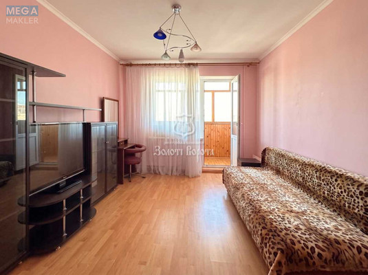 Продаж 3 кімнатної квартири (72,2/42/7,8), 14 пов. 16 пов. будинку, <a class="location-link" href="/kiev/" title="Недвижимость Київ">Київ</a>, <a class="location-link" href="/kiev/desnyanskij/" title="Недвижимость Деснянський район">Деснянський р-н</a>, Володимира Маяковського вул., 8б (изображение 1)
