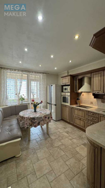 Продаж 3 кімнатної квартири (93,9/54/13), 19 пов. 25 пов. будинку, <a class="location-link" href="/kiev/" title="Недвижимость Київ">Київ</a>, <a class="location-link" href="/kiev/svyatoshinskij/" title="Недвижимость Святошинський район">Святошинський р-н</a>, Берестейский просп., 121а (изображение 1)