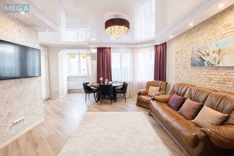 Продаж 3 кімнатної квартири (82/46/8), 10 пов. 11 пов. будинку, <a class="location-link" href="/sofievskaya-borshagovka/" title="Недвижимость Софіївська Борщагівка">Софіївська Борщагівка</a>, Лесі Українки, 20 (изображение 1)
