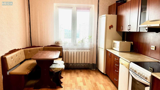 Оренда 1 кімнатної квартири, <a class="location-link" href="/kiev/" title="Недвижимость Київ">Київ</a>, <a class="location-link" href="/kiev/darnickij/" title="Недвижимость Дарницький район">Дарницький р-н</a>, Урлівська вул., 19 (изображение 1)