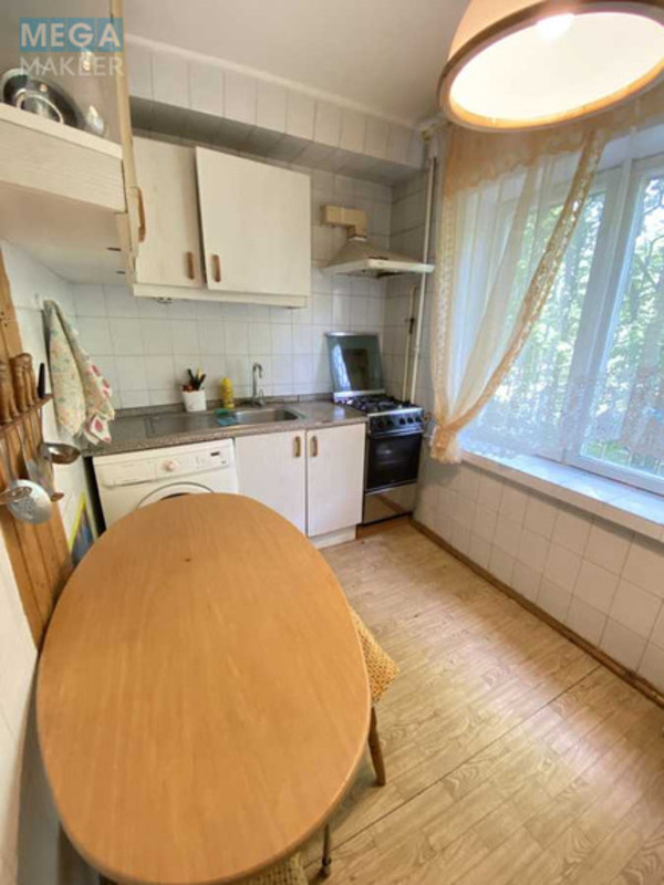 Оренда 2 кімнатної квартири, <a class="location-link" href="/kiev/" title="Недвижимость Київ">Київ</a>, <a class="location-link" href="/kiev/shevchenkovskij/" title="Недвижимость Шевченківський район">Шевченківський р-н</a>, Стеценко ул., 4 (изображение 1)