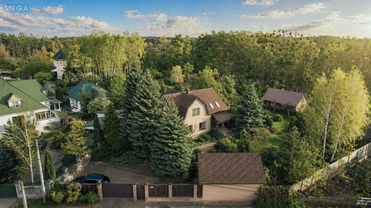 Продаж дома, 2&nbsp;поверху, 164&nbsp;кв.м, 4&nbsp;кімнати, ділянка 24&nbsp;сотки, <a class="location-link" href="/bobrica-selo-kv/" title="Недвижимость Бобриця">Бобриця</a>, Шкільна, 21 (изображение 1)