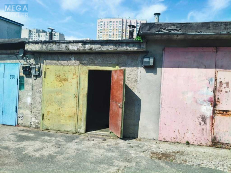 Продаж комерційної нерухомості, 40&nbsp;кв.м, <a class="location-link" href="/kiev/" title="Недвижимость Київ">Київ</a>, <a class="location-link" href="/kiev/desnyanskij/" title="Недвижимость Деснянський район">Деснянський р-н</a>, Миколи Закревського вул., 93 (изображение 1)