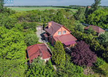 Продаж дома, 2&nbsp;поверху, 218&nbsp;кв.м, 4&nbsp;кімнати, ділянка 25&nbsp;соток