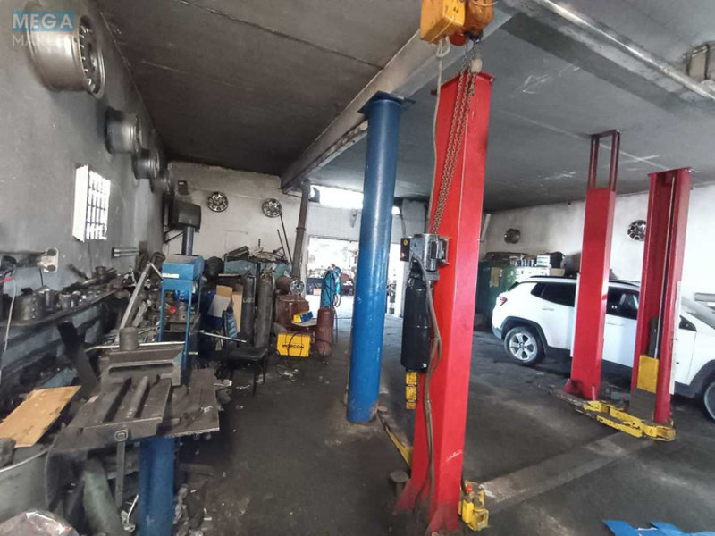 Продаж комерційної нерухомості, 225&nbsp;кв.м, <a class="location-link" href="/kiev/" title="Недвижимость Київ">Київ</a>, <a class="location-link" href="/kiev/desnyanskij/" title="Недвижимость Деснянський район">Деснянський р-н</a>, Миколи Закревського вул., 93 (изображение 1)