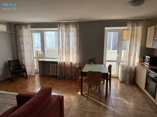 Оренда 3 кімнатної квартири, <a class="location-link" href="/kiev/" title="Недвижимость Київ">Київ</a>, <a class="location-link" href="/kiev/dneprovskij/" title="Недвижимость Дніпровський район">Дніпровський р-н</a>, Митрополита Андрея Шептицького вул., 3/В (изображение 1)