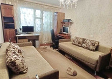 Продаж 3 кімнатної квартири (72/41/8), 8 пов. 10 пов. будинку