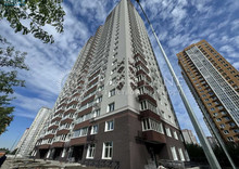 Продаж 3 кімнатної квартири (133/64/29), 25 пов. 26 пов. будинку