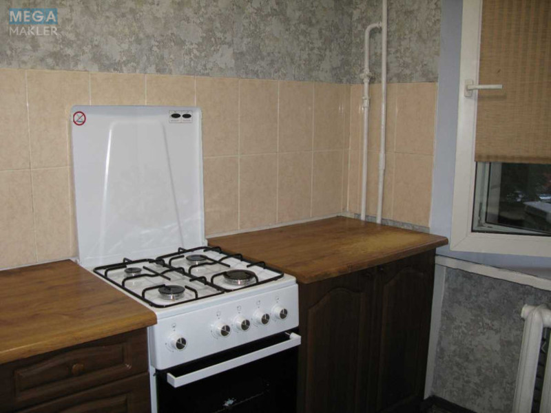 Оренда 1 кімнатної квартири, <a class="location-link" href="/kiev/" title="Недвижимость Київ">Київ</a>, <a class="location-link" href="/kiev/darnickij/" title="Недвижимость Дарницький район">Дарницький р-н</a>, Вереснева ул. (изображение 1)