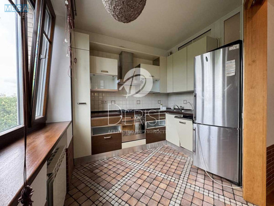 Продаж 3 кімнатної квартири (75/40/20), 5 пов. 5 пов. будинку, <a class="location-link" href="/kiev/" title="Недвижимость Київ">Київ</a>, <a class="location-link" href="/kiev/pecherskij/" title="Недвижимость Печерський район">Печерський р-н</a>, Ивана Мазепы ул., 4 (изображение 1)
