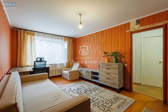 Продаж 2 кімнатної квартири (37,5/24/6,4), 1 пов. 5 пов. будинку, <a class="location-link" href="/kiev/" title="Недвижимость Київ">Київ</a>, <a class="location-link" href="/kiev/dneprovskij/" title="Недвижимость Дніпровський район">Дніпровський р-н</a>, Харківське шосе, 12 (изображение 1)