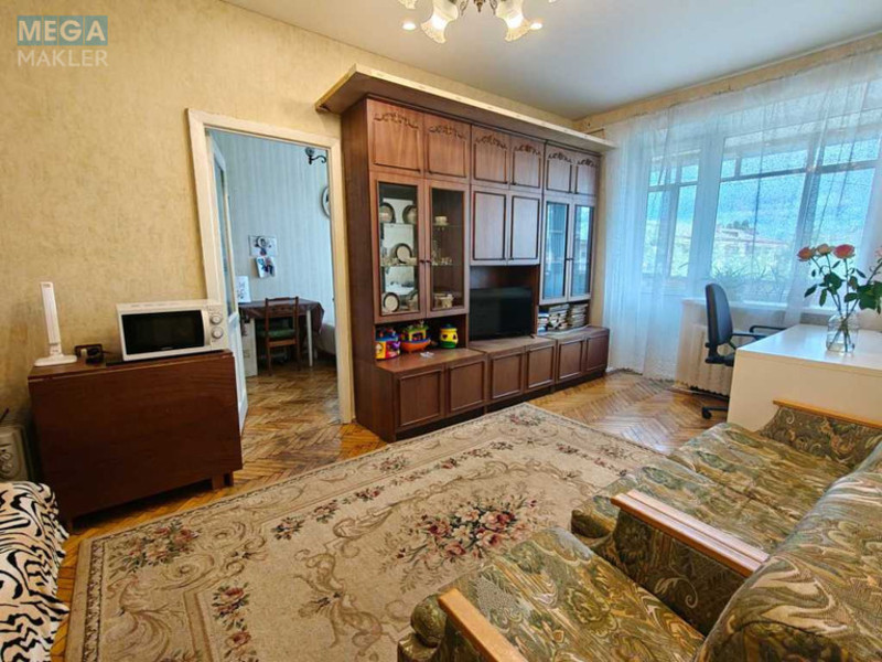 Оренда 2 кімнатної квартири, <a class="location-link" href="/kiev/" title="Недвижимость Київ">Київ</a>, <a class="location-link" href="/kiev/dneprovskij/" title="Недвижимость Дніпровський район">Дніпровський р-н</a>, Миру просп., 6 (изображение 1)