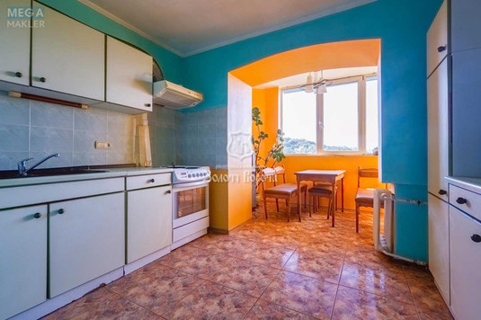 Продаж 3 кімнатної квартири (73,7/39/12,9), 10 пов. 10 пов. будинку, <a class="location-link" href="/kiev/" title="Недвижимость Київ">Київ</a>, <a class="location-link" href="/kiev/podolskij/" title="Недвижимость Подільський район">Подільський р-н</a>, Миколи Садовського вул., 12 (изображение 1)