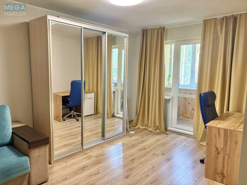 Продаж 1 кімнатної квартири (33/17/6), 2 пов. 5 пов. будинку, <a class="location-link" href="/kiev/" title="Недвижимость Київ">Київ</a>, <a class="location-link" href="/kiev/solomenskij/" title="Недвижимость Солом'янський район">Солом'янський р-н</a>, Вацлава Гавела бульв., 40 (изображение 1)