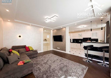 Продаж 3 кімнатної квартири (92/?/?), 12 пов. 25 пов. будинку