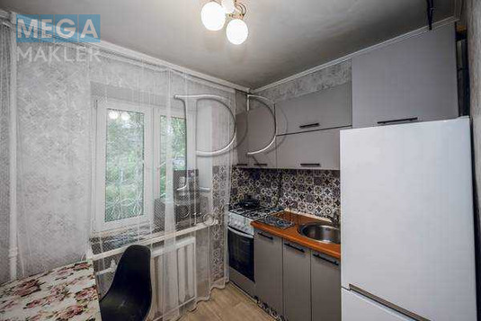 Продаж 3 кімнатної квартири (56/41/6), 1 пов. 5 пов. будинку, <a class="location-link" href="/kiev/" title="Недвижимость Київ">Київ</a>, <a class="location-link" href="/kiev/solomenskij/" title="Недвижимость Солом'янський район">Солом'янський р-н</a>, Білецького Академіка вулиця, 9Б (изображение 1)