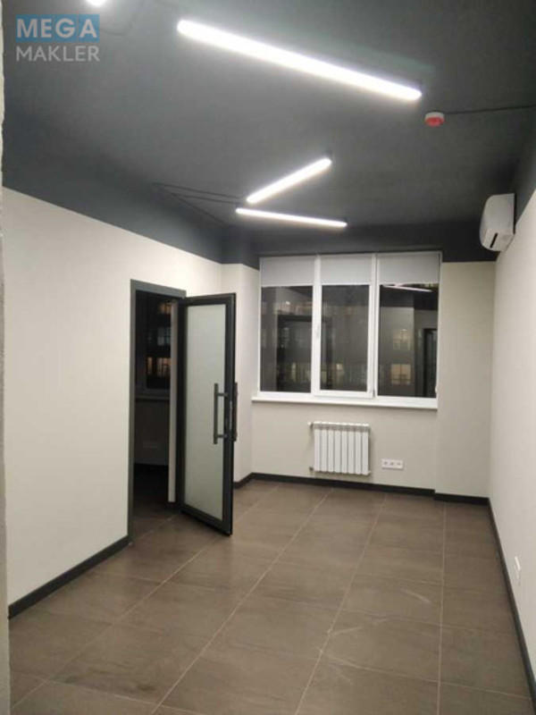 Оренда комерційної нерухомості, 26&nbsp;кв.м, под офис, <a class="location-link" href="/kiev/" title="Недвижимость Київ">Київ</a>, <a class="location-link" href="/kiev/dneprovskij/" title="Недвижимость Дніпровський район">Дніпровський р-н</a>, Евгения Сверстюка ул., 11 (изображение 1)