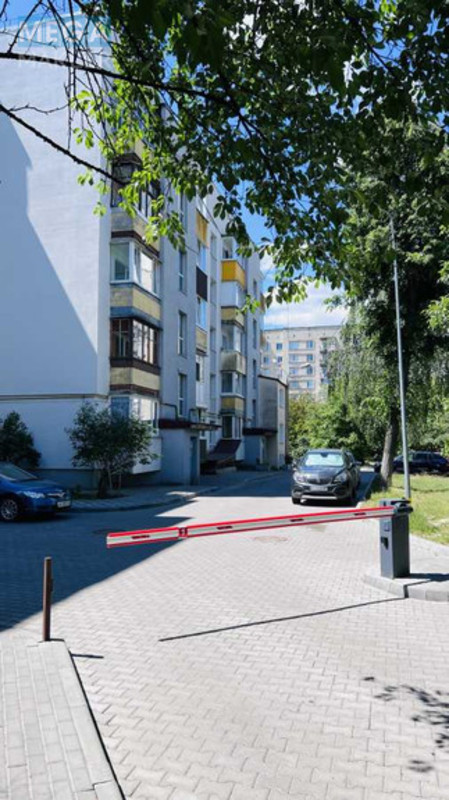 Продаж 3 кімнатної квартири (75/48/7), 4 пов. 5 пов. будинку, <a class="location-link" href="/lutsk/" title="Недвижимость Луцьк">Луцьк</a>, Відродження, 47 (изображение 1)
