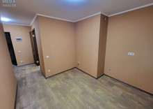 Продаж 1 кімнатної квартири (38/20/9), 12 пов. 12 пов. будинку