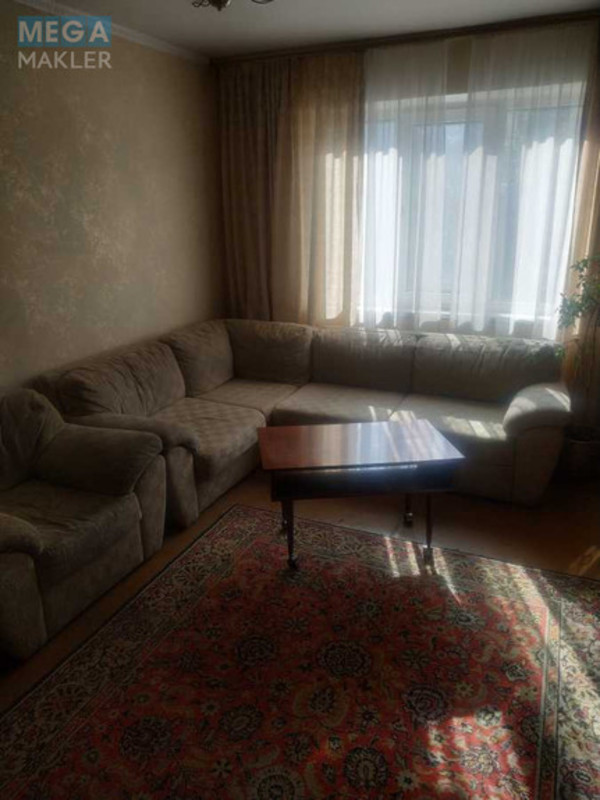 Продаж 1 кімнатної квартири (38/20/9), 4 пов. 9 пов. будинку, <a class="location-link" href="/kiev/" title="Недвижимость Київ">Київ</a>, <a class="location-link" href="/kiev/svyatoshinskij/" title="Недвижимость Святошинський район">Святошинський р-н</a>, Булгакова вул., 2 (изображение 1)