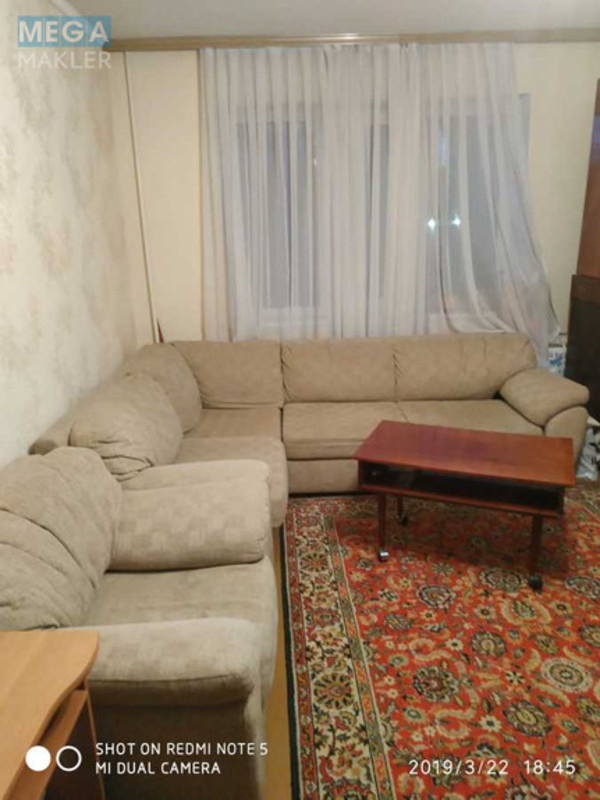 Продаж 1 кімнатної квартири (38/20/9), 4 пов. 9 пов. будинку, <a class="location-link" href="/kiev/" title="Недвижимость Київ">Київ</a>, <a class="location-link" href="/kiev/svyatoshinskij/" title="Недвижимость Святошинський район">Святошинський р-н</a>, Булгакова вул., 2 (изображение 1)