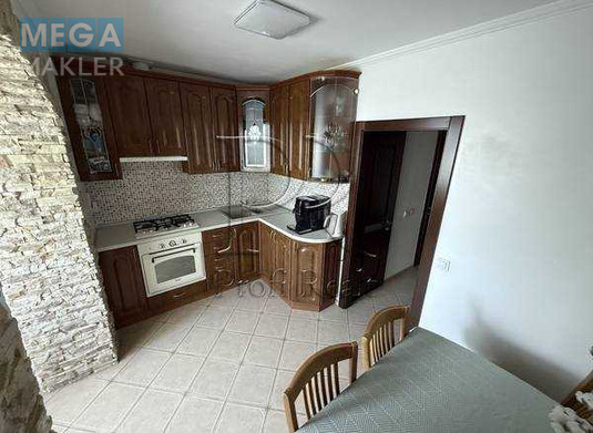 Продаж 1 кімнатної квартири (38/20/8), 4 пов. 5 пов. будинку, <a class="location-link" href="/kalinovka-pgt/" title="Недвижимость Калинівка">Калинівка</a>, Мыру улица, 5 (изображение 1)