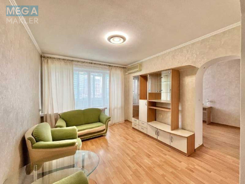Оренда 2 кімнатної квартири, <a class="location-link" href="/kiev/" title="Недвижимость Київ">Київ</a>, <a class="location-link" href="/kiev/pecherskij/" title="Недвижимость Печерський район">Печерський р-н</a>, Виноградний пров., 1/11 (изображение 1)