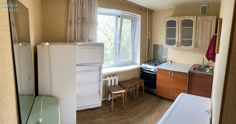 Продаж 3 кімнатної квартири (59,5/40/6,9), 8 пов. 9 пов. будинку, <a class="location-link" href="/kiev/" title="Недвижимость Київ">Київ</a>, <a class="location-link" href="/kiev/svyatoshinskij/" title="Недвижимость Святошинський район">Святошинський р-н</a>, Ромена Роллана бульв., 13в (изображение 1)