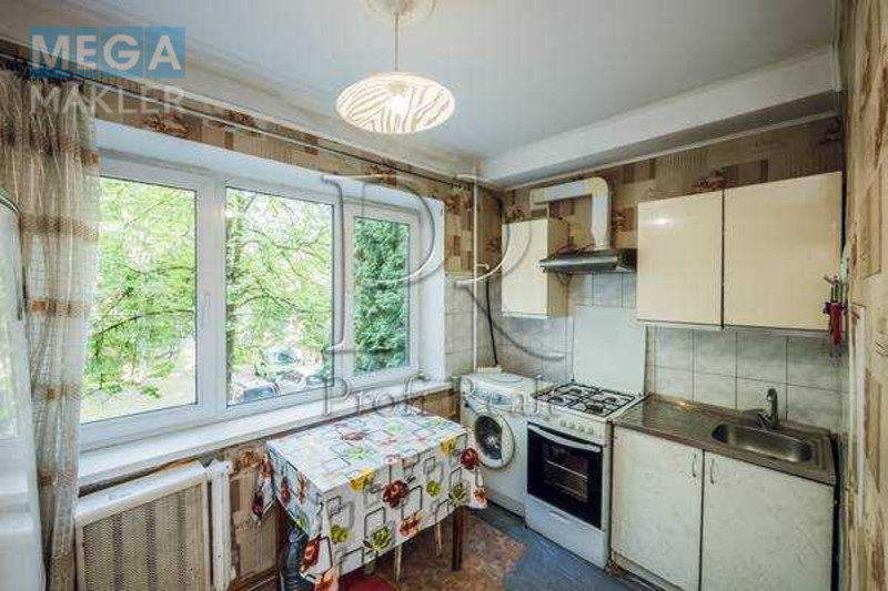 Продаж 2 кімнатної квартири (47/30/8), 2 пов. 5 пов. будинку, <a class="location-link" href="/kiev/" title="Недвижимость Київ">Київ</a>, <a class="location-link" href="/kiev/podolskij/" title="Недвижимость Подільський район">Подільський р-н</a>, Івана Виговського вулиця, 10 (изображение 1)
