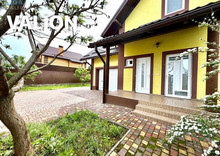 Продаж дома, 2&nbsp;поверху, 205&nbsp;кв.м, 5&nbsp;кімнат, ділянка 6&nbsp;соток
