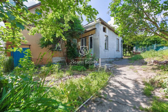 Продаж дома, 1&nbsp; поверх, 42,40&nbsp;кв.м, 2&nbsp;кімнати, ділянка 4&nbsp;сотки, <a class="location-link" href="/kiev/" title="Недвижимость Київ">Київ</a>, <a class="location-link" href="/kiev/goloseevskij/" title="Недвижимость Голосіївський район">Голосіївський р-н</a>, Корчуватська вул., 8А (изображение 1)