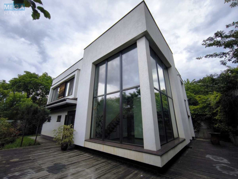 Продаж дома, 2&nbsp;поверху, 250&nbsp;кв.м, 5&nbsp;кімнат, ділянка 6&nbsp;соток, <a class="location-link" href="/kiev/" title="Недвижимость Київ">Київ</a>, <a class="location-link" href="/kiev/dneprovskij/" title="Недвижимость Дніпровський район">Дніпровський р-н</a>, 2 Садовый пер. (изображение 1)