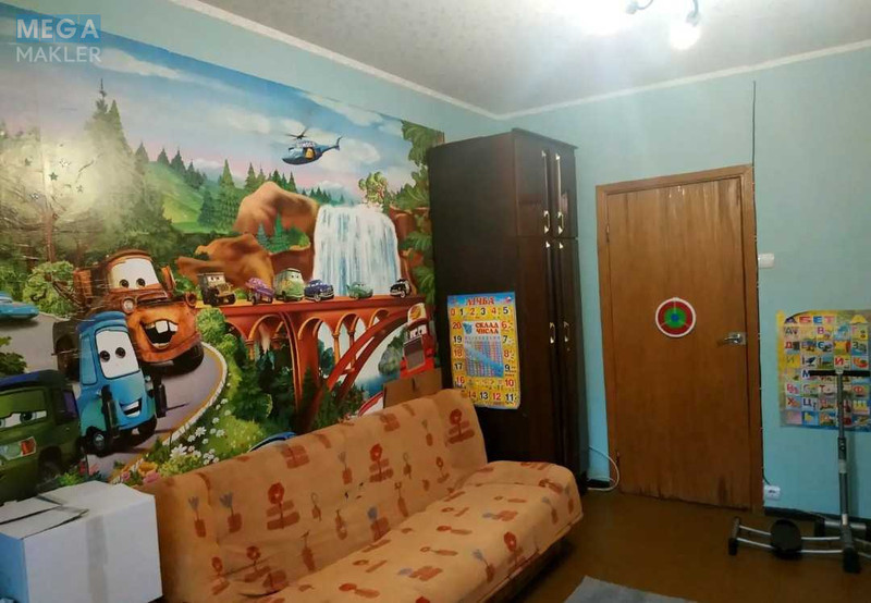 Продаж 3 кімнатної квартири (68,5/42/7,3), 3 пов. 9 пов. будинку, <a class="location-link" href="/kiev/" title="Недвижимость Київ">Київ</a>, <a class="location-link" href="/kiev/dneprovskij/" title="Недвижимость Дніпровський район">Дніпровський р-н</a>, Курнатовського вул., 4 (изображение 1)