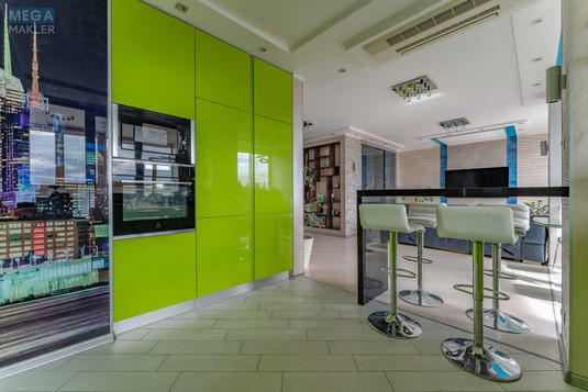 Продаж 4 кімнатної квартири (150/90/12), 10 пов. 19 пов. будинку, <a class="location-link" href="/kiev/" title="Недвижимость Київ">Київ</a>, <a class="location-link" href="/kiev/shevchenkovskij/" title="Недвижимость Шевченківський район">Шевченківський р-н</a>, Сикорского ул., 1 (изображение 1)