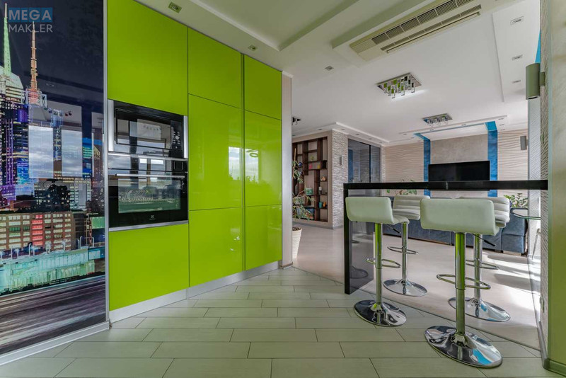 Продаж 4 кімнатної квартири (150/90/12), 10 пов. 19 пов. будинку, <a class="location-link" href="/kiev/" title="Недвижимость Київ">Київ</a>, <a class="location-link" href="/kiev/shevchenkovskij/" title="Недвижимость Шевченківський район">Шевченківський р-н</a>, Сикорского ул., 1 (изображение 1)