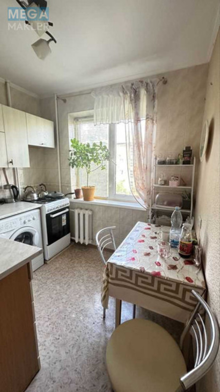 Продаж 2 кімнатної квартири (45/?/5,8), 4 пов. 5 пов. будинку, <a class="location-link" href="/nikolaev/" title="Недвижимость Миколаїв">Миколаїв</a>, <a class="location-link" href="/nikolaev/leninskij/" title="Недвижимость Ленінський район">Ленінський р-н</a>, Будівельників, 14А (изображение 1)