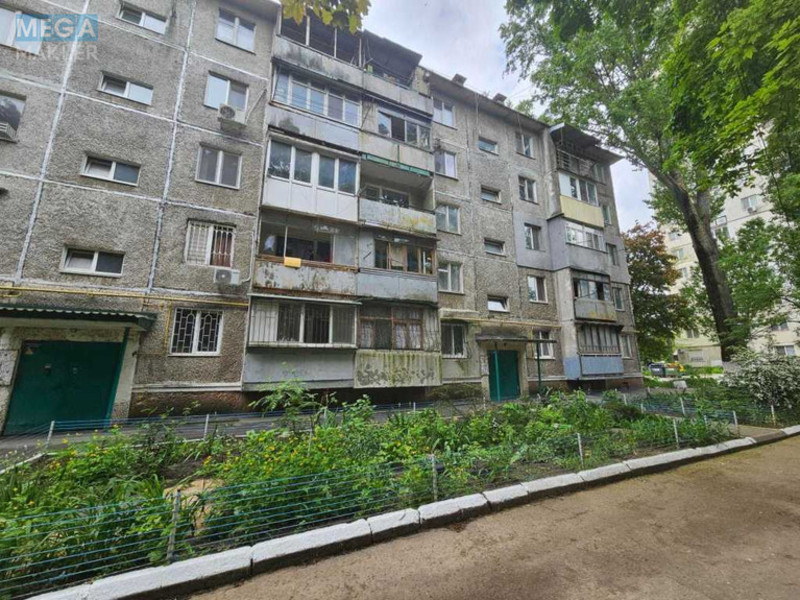 Продаж 3 кімнатної квартири (49/33/6), 5 пов. 5 пов. будинку, <a class="location-link" href="/odessa/" title="Недвижимость Одеса">Одеса</a>, <a class="location-link" href="/odessa/kievskij/" title="Недвижимость Київський район">Київський р-н</a>, Небесной Сотни, 11 (изображение 1)