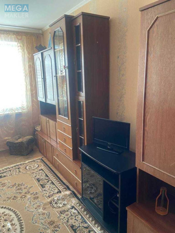 Оренда 1 кімнатної квартири, <a class="location-link" href="/kiev/" title="Недвижимость Київ">Київ</a>, <a class="location-link" href="/kiev/solomenskij/" title="Недвижимость Солом'янський район">Солом'янський р-н</a>, Генерала Тупікова вул., 14в (изображение 1)