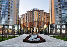 Продаж 2 кімнатної квартири (70,8/39/13,3), 8 пов. 24 пов. будинку