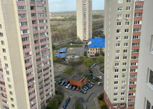 Продаж 3 кімнатної квартири (81,7/42,7/8,3), 10 пов. 24 пов. будинку