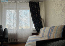 Продаж 3 кімнатної квартири (72/?/7), 10 пов. 12 пов. будинку