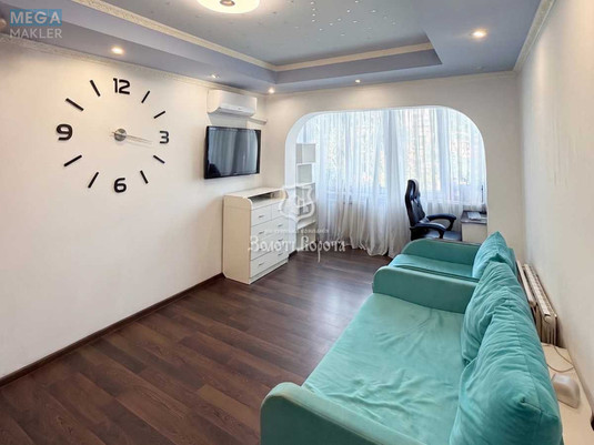 Продаж 2 кімнатної квартири (50,6/33/7,3), 5 пов. 9 пов. будинку, <a class="location-link" href="/kiev/" title="Недвижимость Київ">Київ</a>, <a class="location-link" href="/kiev/shevchenkovskij/" title="Недвижимость Шевченківський район">Шевченківський р-н</a>, Сімї Хохлових вул., 3 (изображение 1)