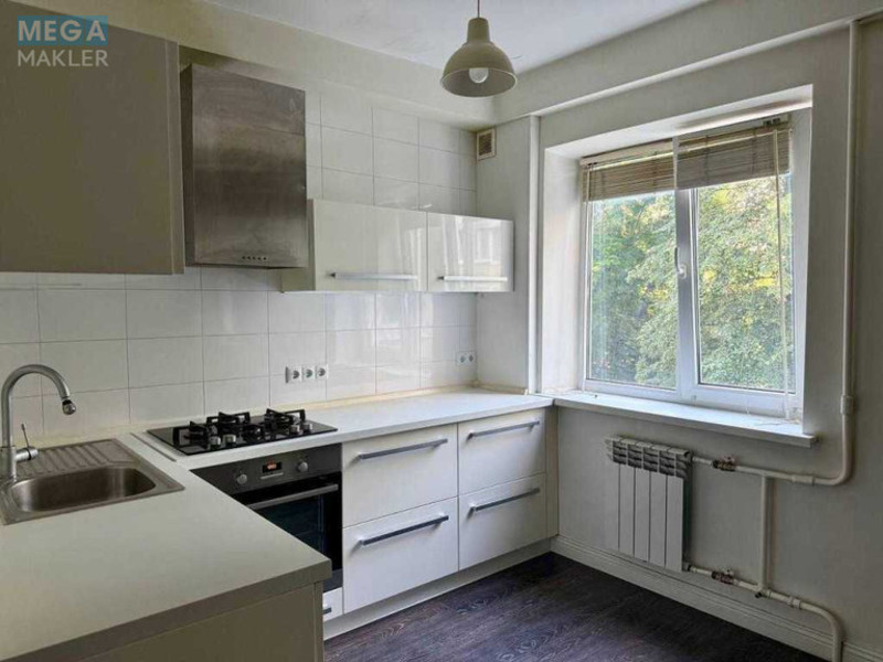 Продаж 2 кімнатної квартири (46,5/29/7), 3 пов. 9 пов. будинку, <a class="location-link" href="/kiev/" title="Недвижимость Київ">Київ</a>, <a class="location-link" href="/kiev/goloseevskij/" title="Недвижимость Голосіївський район">Голосіївський р-н</a>, Ломоносова ул., 30/1 (изображение 1)