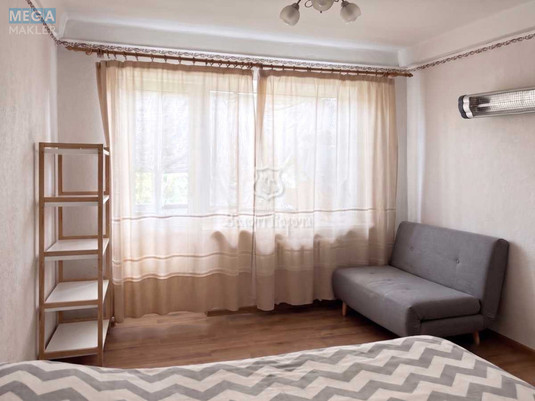 Продаж 1 кімнатної квартири (28,8/14,8/6,5), 5 пов. 5 пов. будинку, <a class="location-link" href="/kiev/" title="Недвижимость Київ">Київ</a>, <a class="location-link" href="/kiev/dneprovskij/" title="Недвижимость Дніпровський район">Дніпровський р-н</a>, Празька вул., 28 (изображение 1)