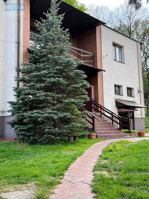 Продаж дома, 2&nbsp;поверху, 299&nbsp;кв.м, 4&nbsp;кімнати, ділянка 72&nbsp;сотки, <a class="location-link" href="/zhukovcy-selo-kv/" title="Недвижимость Жуківці">Жуківці</a>, Шевченка (изображение 1)